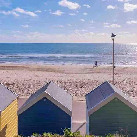 Spacious 4 Bed Rooms, Parking, Garden And Near Parks, Beaches And University Bournemouth Eksteriør bilde