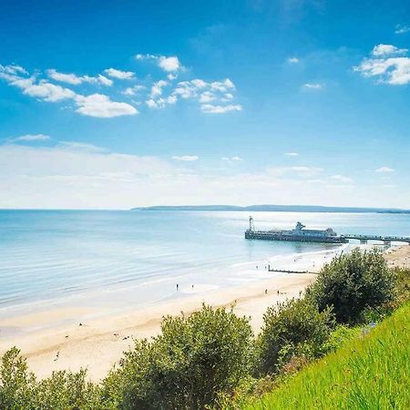 Spacious 4 Bed Rooms, Parking, Garden And Near Parks, Beaches And University Bournemouth Eksteriør bilde
